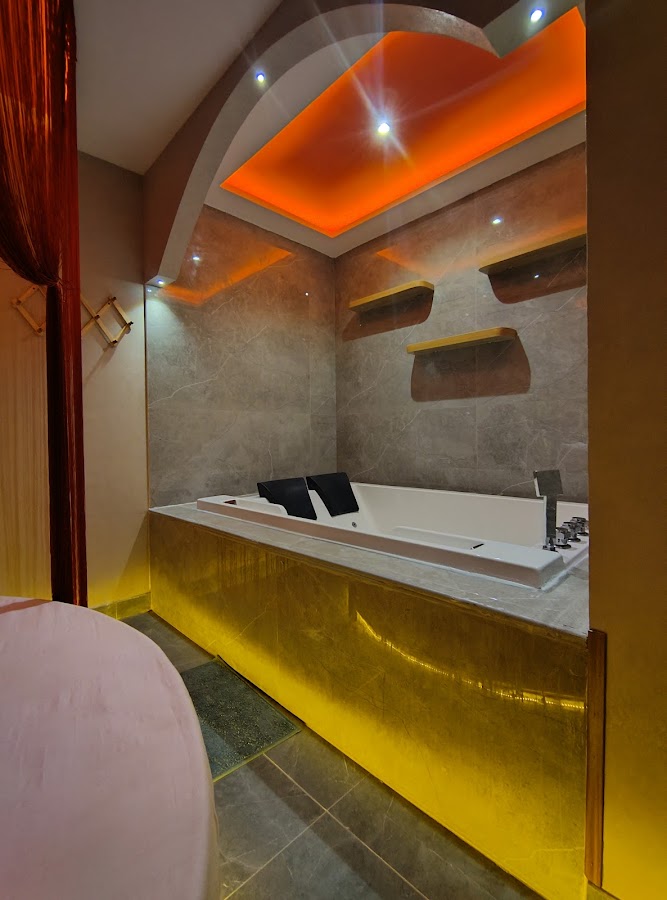 Ocean Silk VIP Spa Massage