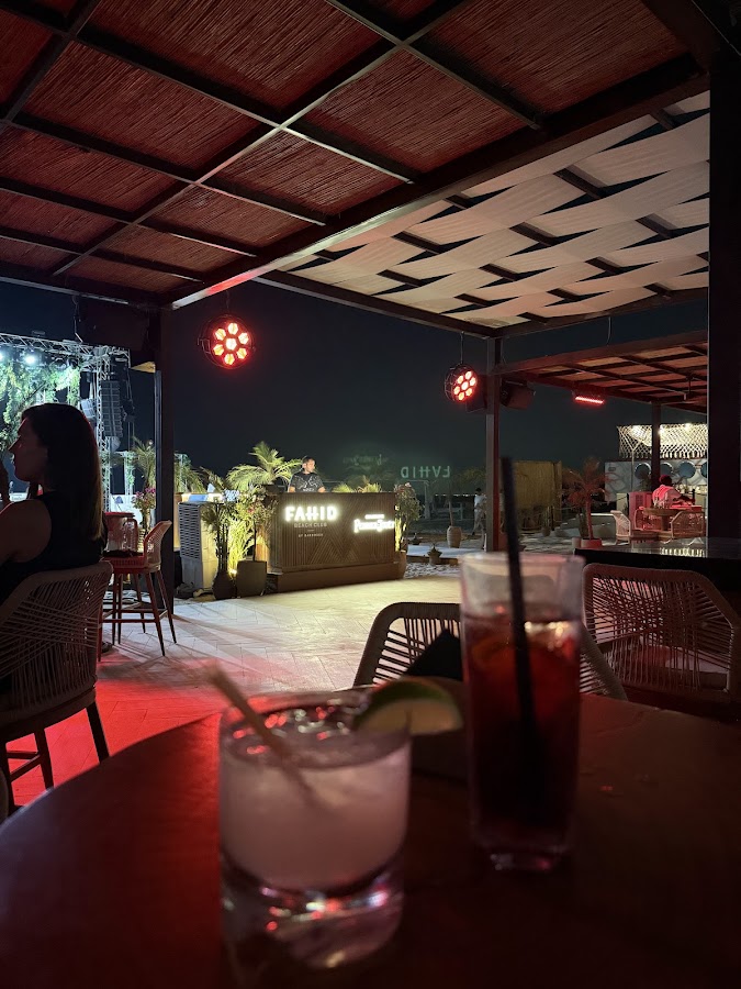 Fahid Beach Club by Barbossa — photo 4