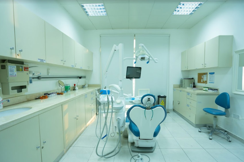Dr. Hossein Yavari – Hair Transplant Doctor in Abu Dhabi | FUE, DHI & PRP — photo 2