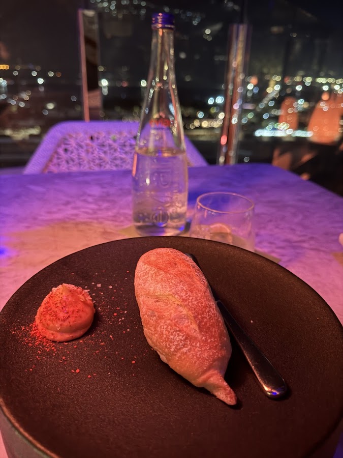 18 Degrees Bar