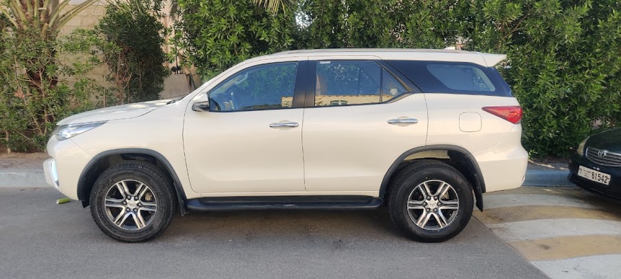 Abu Dhabi Car Rental With Driver — photo 4