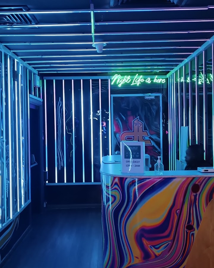 The Penthouse Bar and Lounge — photo 4