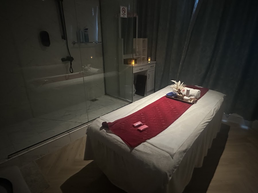 Allora Spa Massage Centre & Home Services