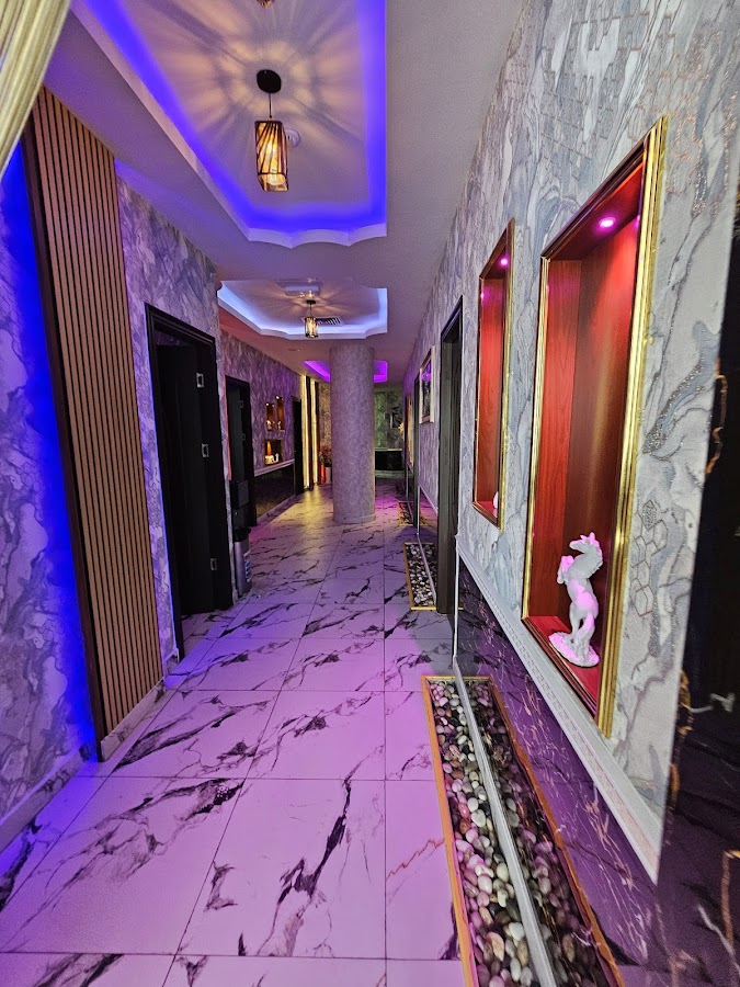 River Luxury Spa