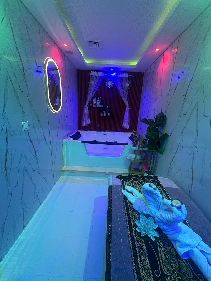 Eureka Al Rigga Spa Massage — photo 3