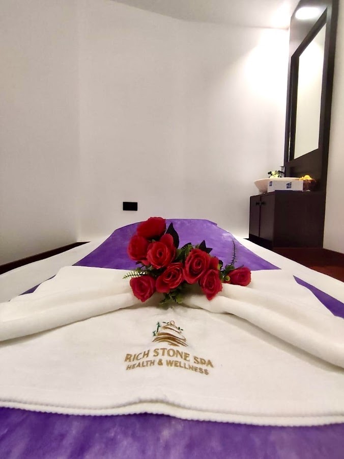 Rich Stone Spa And Massage