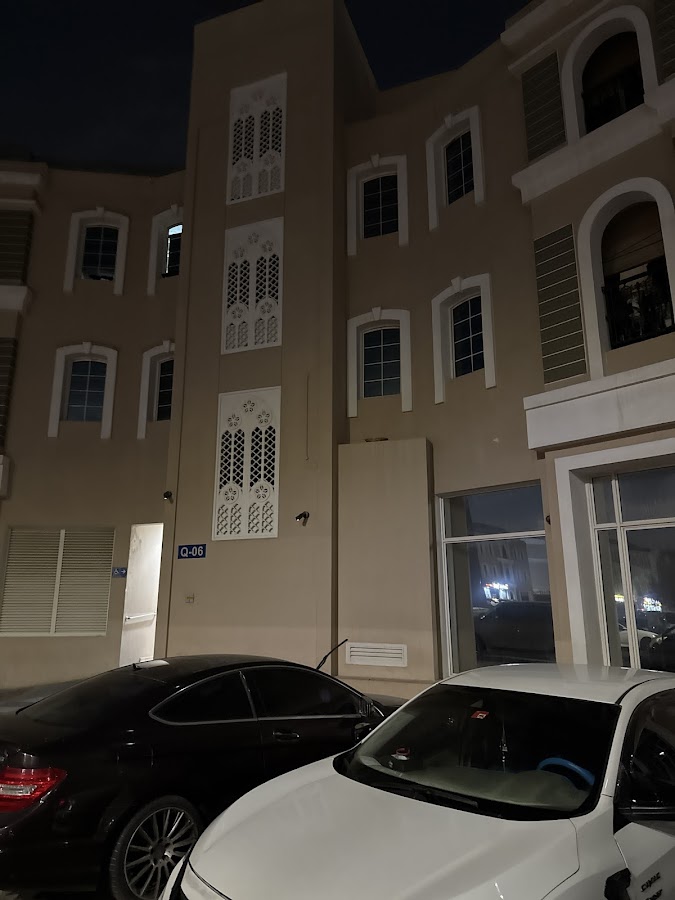 Pakistani Spa France Cluster Q06 — photo 2