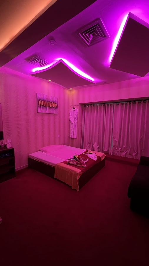 7 Eleven Massage Spa Centre