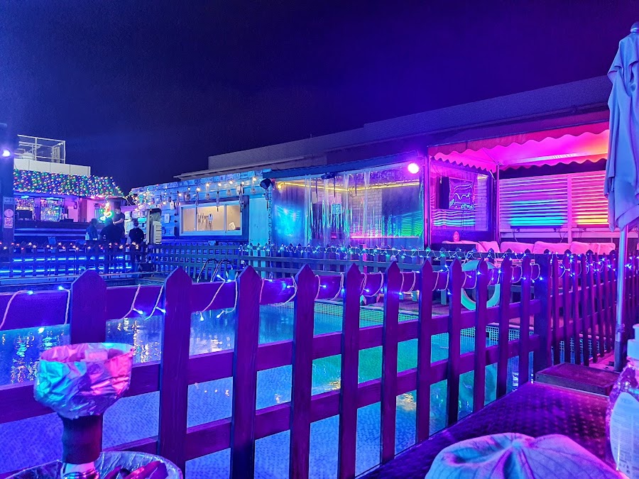 CO2 Rooftop Dining & Lounge — photo 3