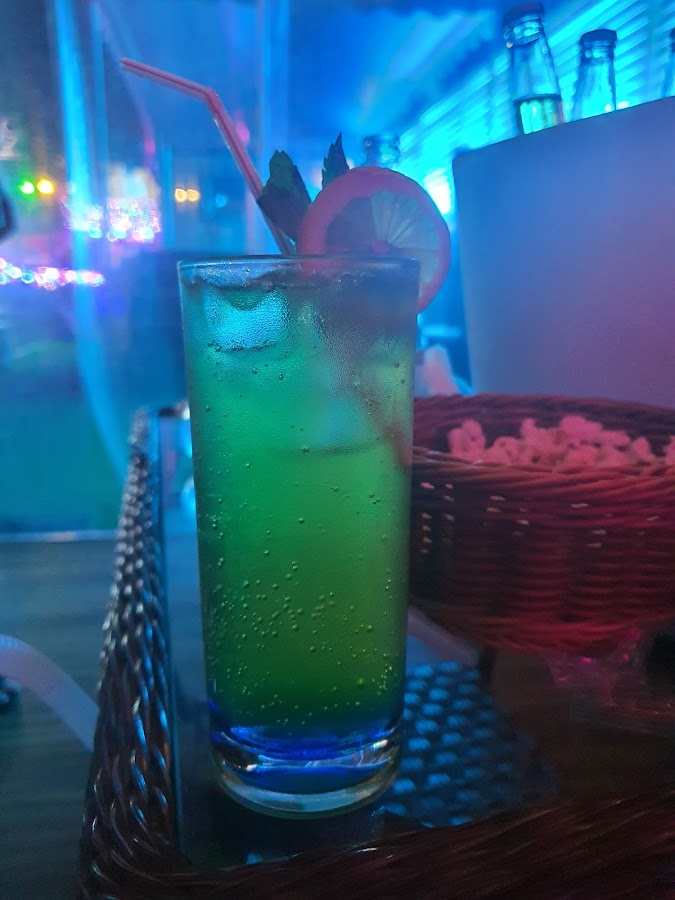 CO2 Rooftop Dining & Lounge — photo 5