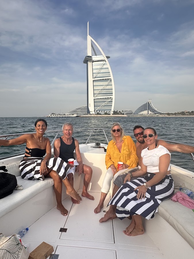 Everest Yacht Charter — photo 4