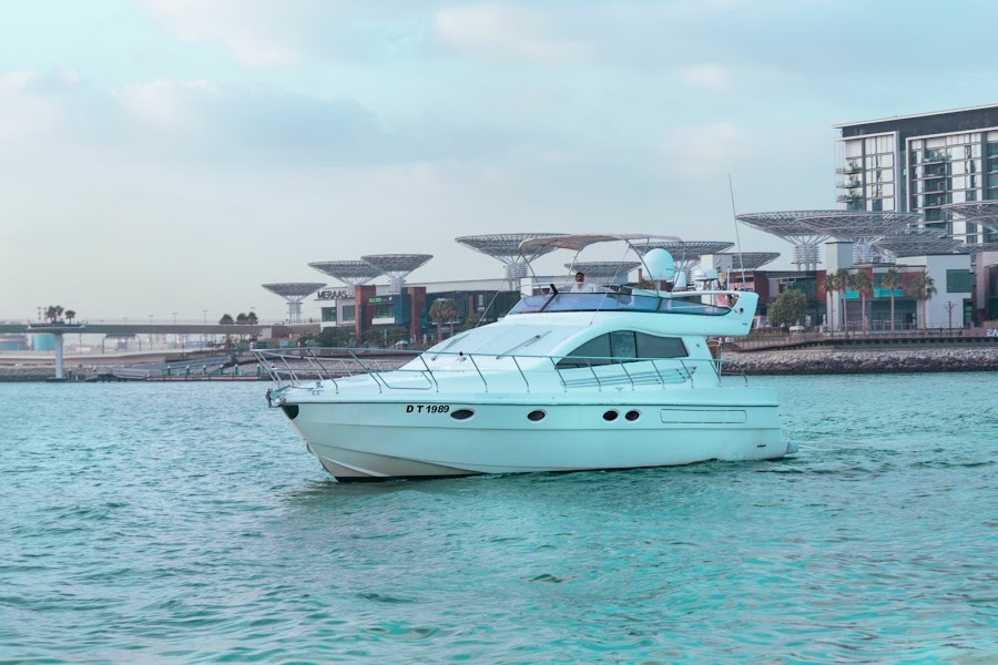 BRD Yachts | Boat Rental Dubai Marina | Dubai Yacht Tour — photo 3