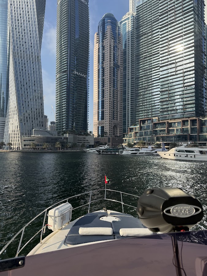 MY Cruises for Luxury Yacht Rental Dubai — photo 5