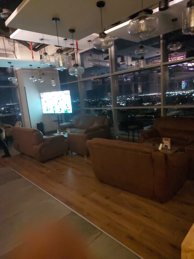 After 11 lounge — photo 3