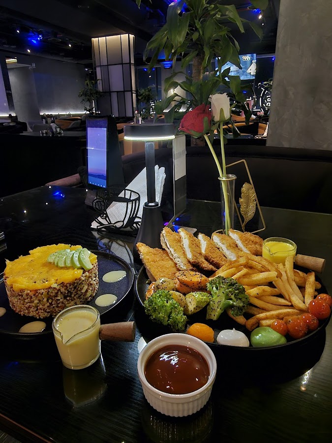 مطعم و لاونج بيزار — photo 3