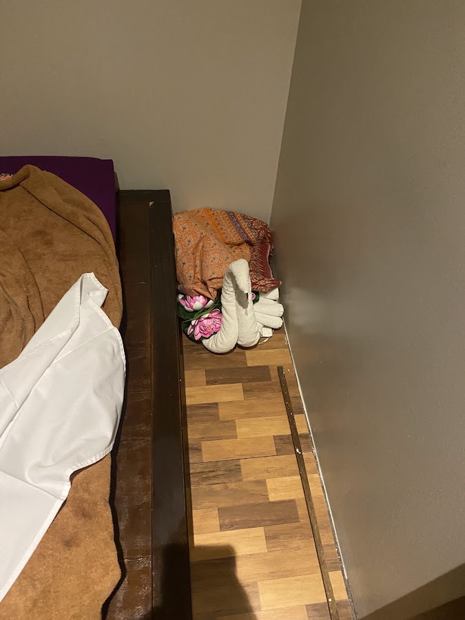 Pars Massage & Spa