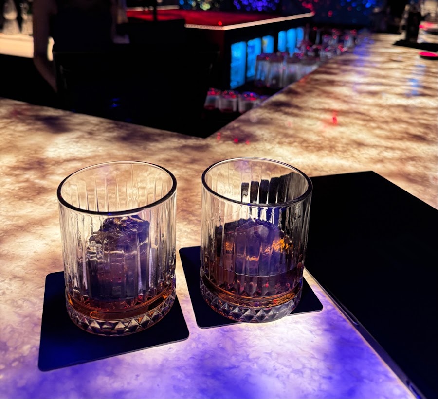 Memories Lounge — photo 4