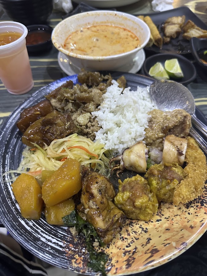 Pinang's Restaurant — photo 5
