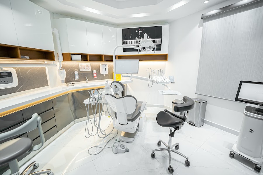 Naya Medical Centre مركز نايا الطبي , DENTAL , INVISALIGN , DERMATOLOGY and LASE — photo 4
