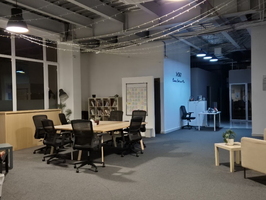 M567 Business Center