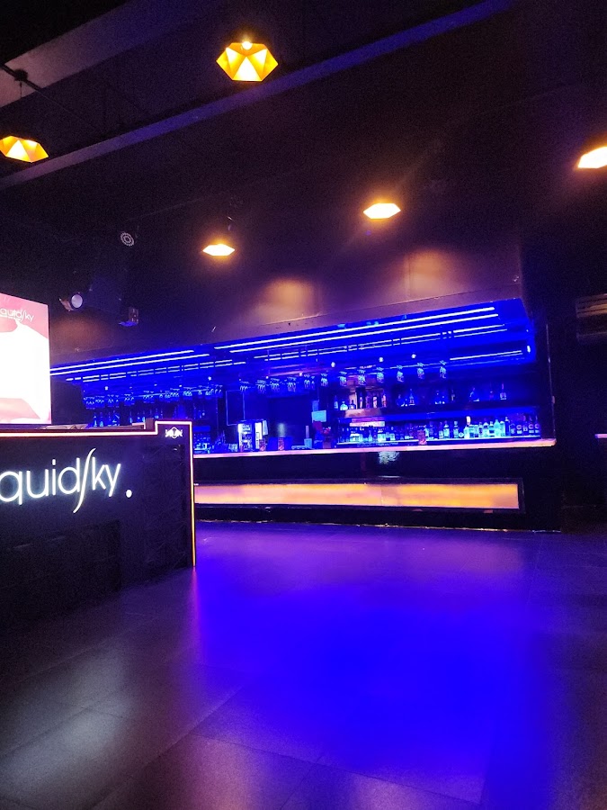 Liquidsky Restaurant And Lounge — photo 4