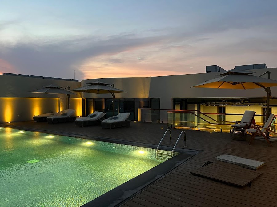 Liaqat Airport Residence - Al Mouj
