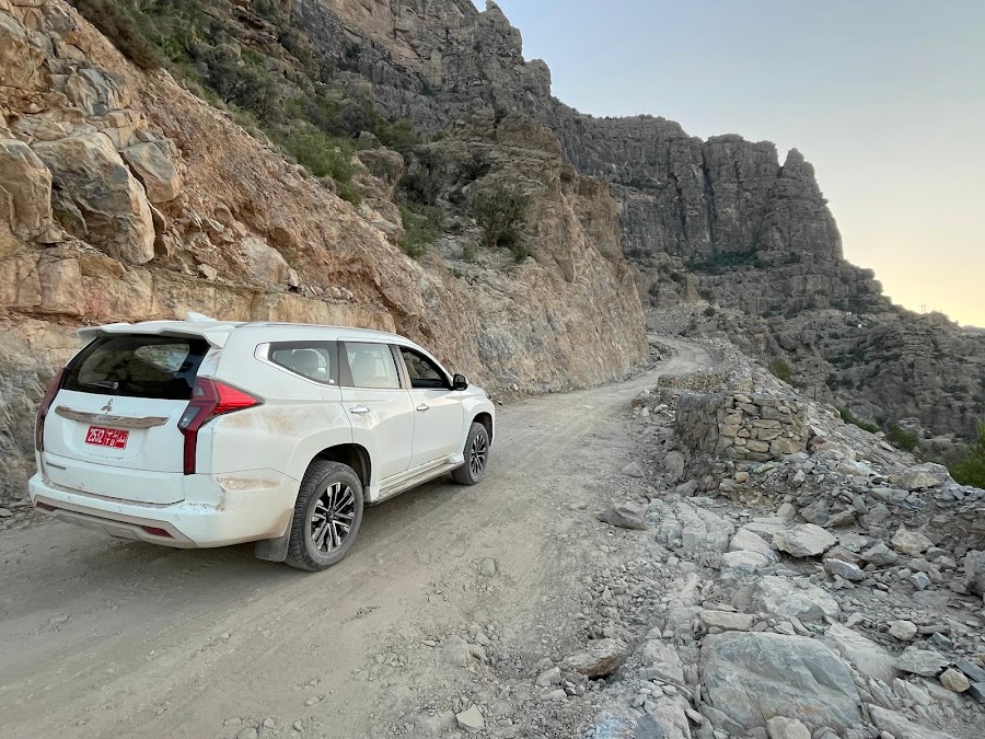 Luxury Rent A Car (Saloon & SUV Cars) — photo 4