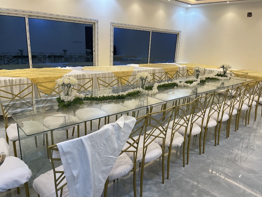 Restaurants reported the evening of concerts and open buffet — photo 5