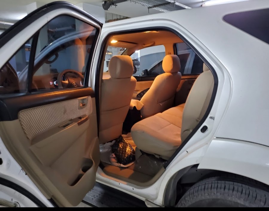Car For Travel Fast & Best — photo 5