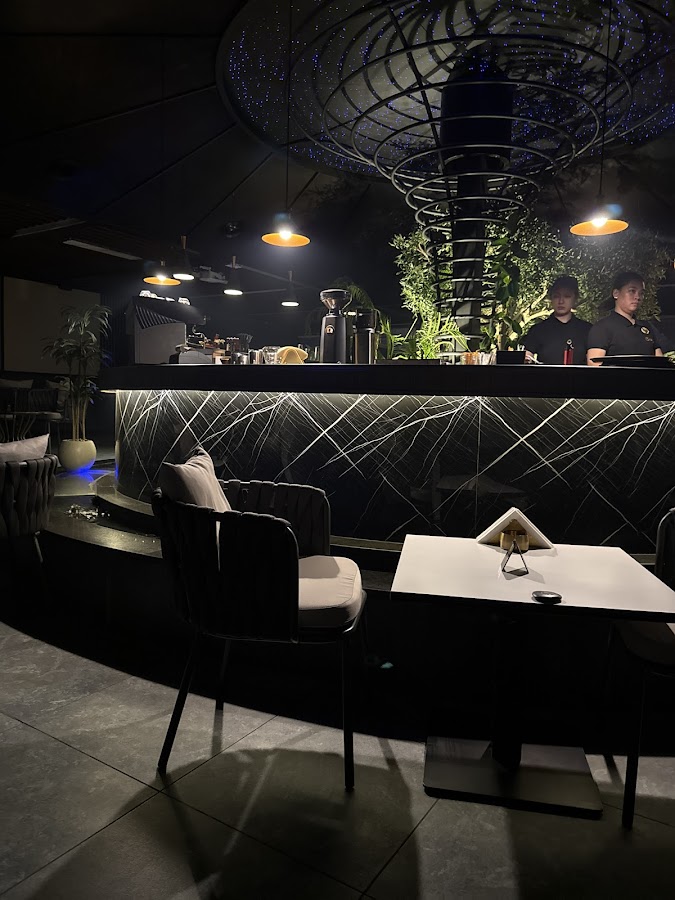 V Lounge - ڤي لاونج — photo 4